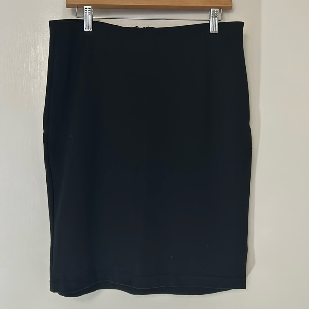 Philosophy black 21” length skirt, size 10